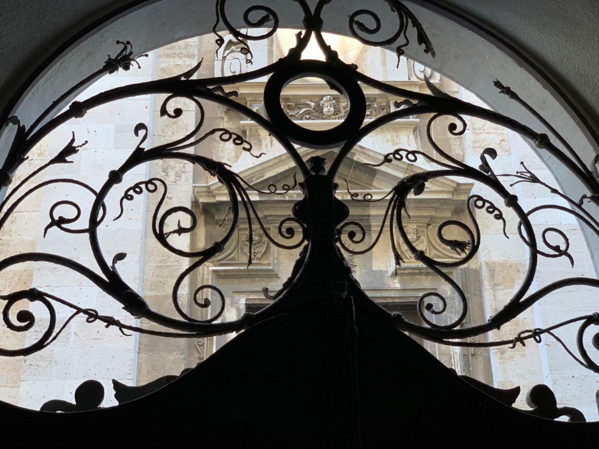 Appartamenti Di Casa Verbavolant Syracuse Extérieur photo